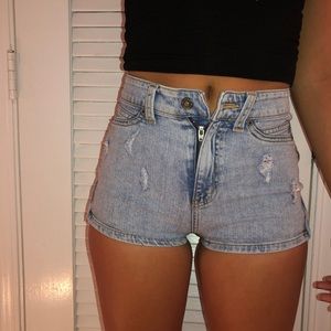 NWOT Carmar shorts💙